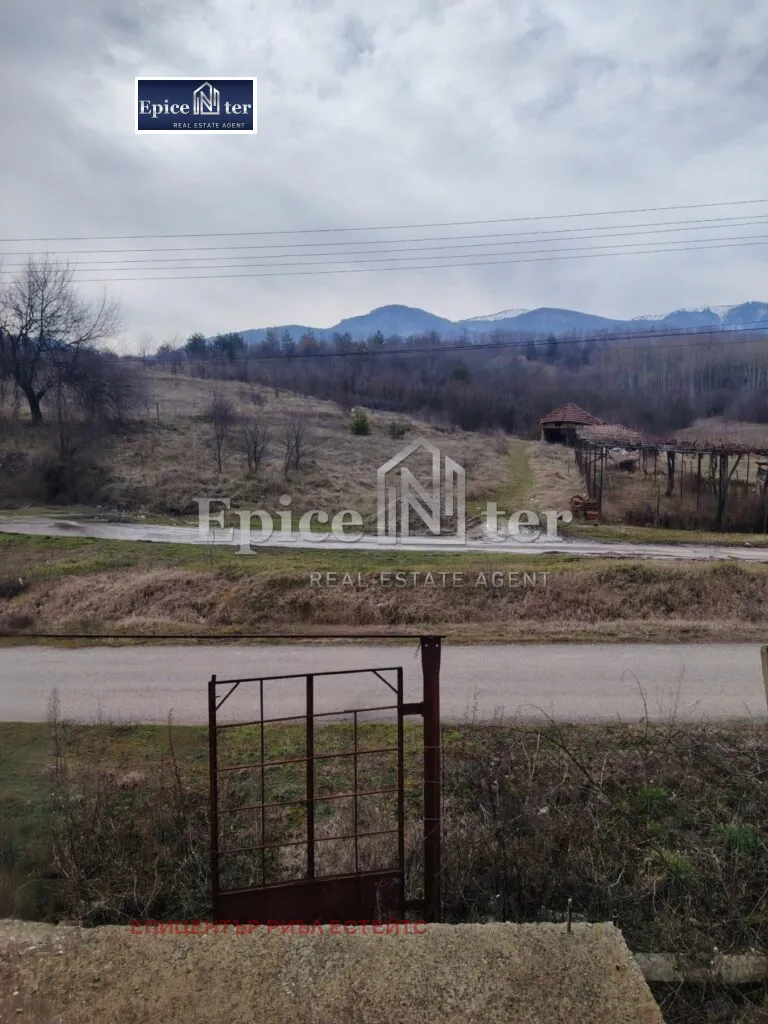 Къща, Кюстендил, Югозападна България - снимка 8 от 18