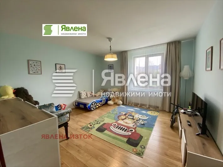 Къща, Правец, Югозападна България - снимка 2 от 8