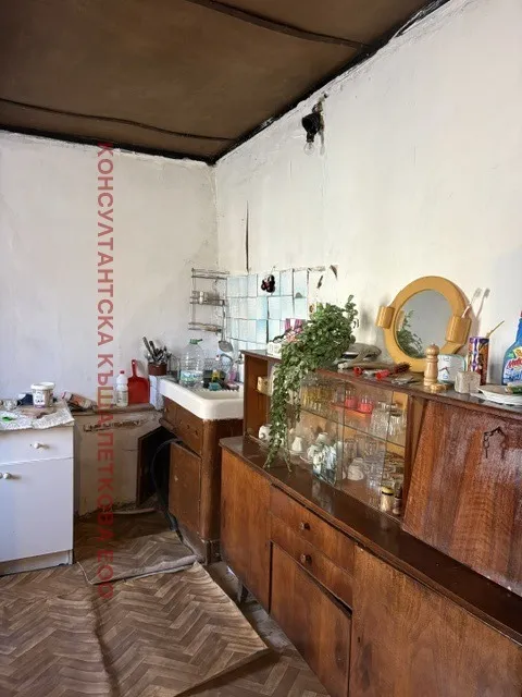 Къща, Ловеч, Северозападна България - снимка 16 от 18