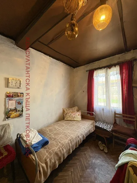Къща, Ловеч, Северозападна България - снимка 12 от 18