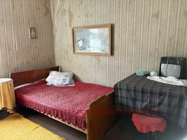 Къща, Ловеч, Северозападна България - снимка 17 от 18
