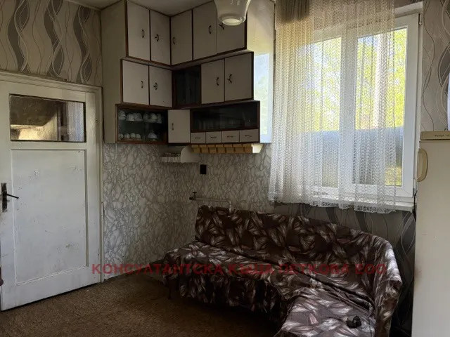 Къща, Плевен, Северозападна България