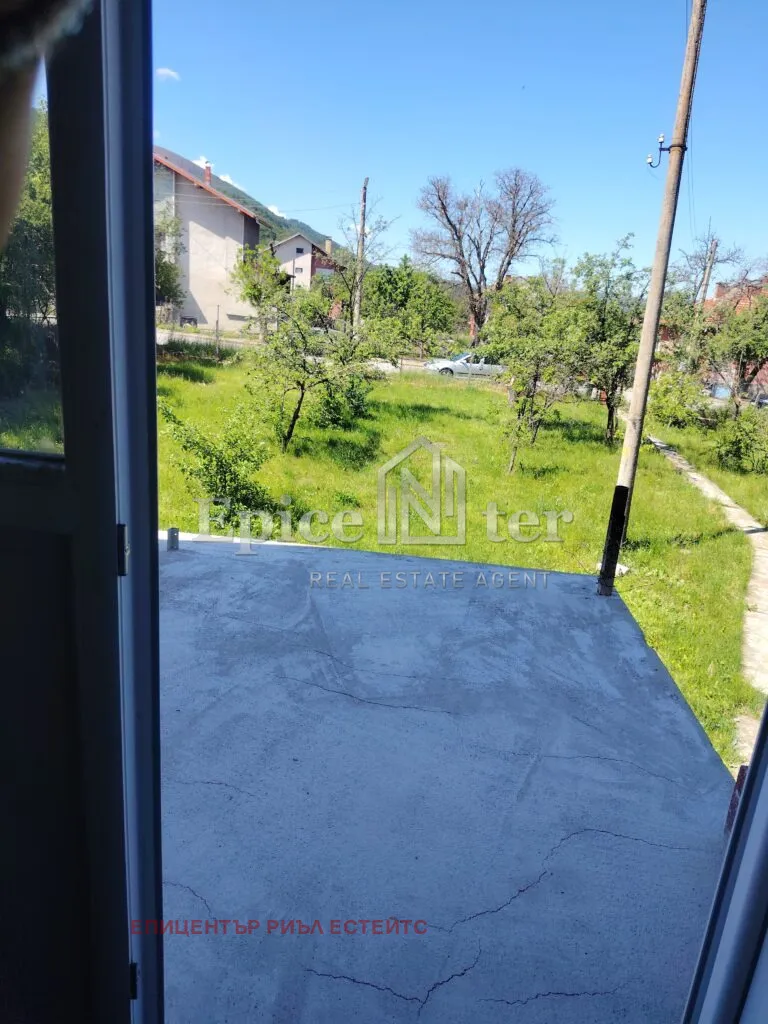 Къща, Кюстендил, Югозападна България - снимка 10 от 13