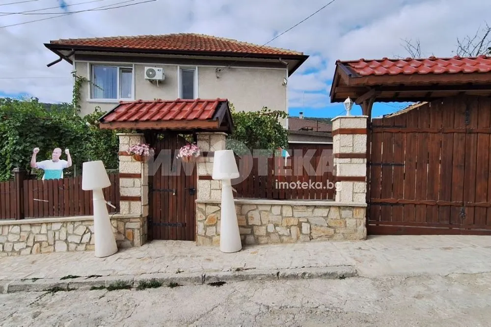 Къща, Покрайнини, Варна - снимка 3 от 10