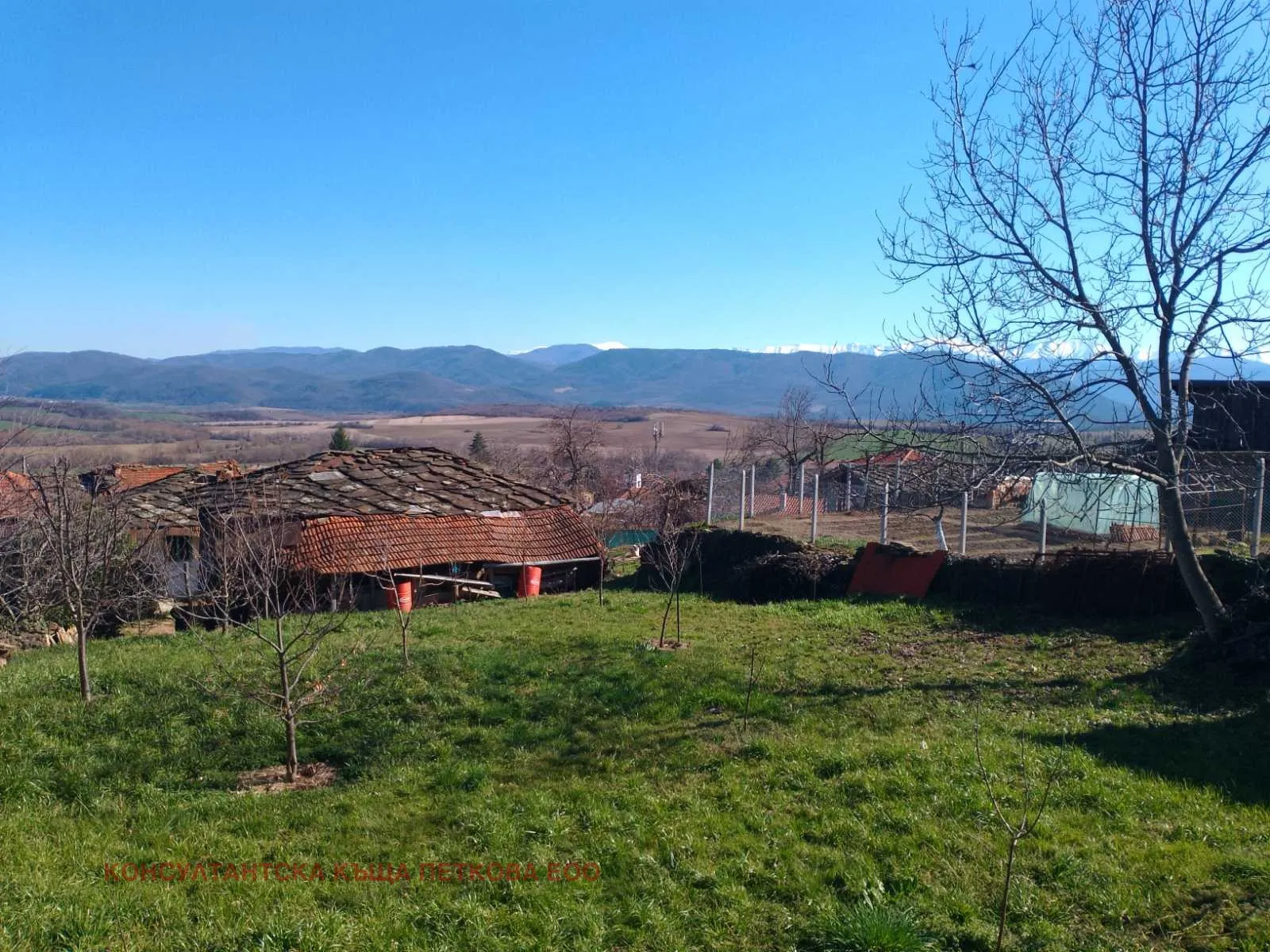 Къща, Ловеч, Северозападна България - снимка 7 от 17