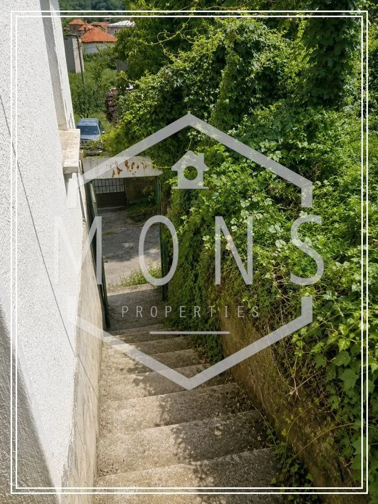 Къща, Ловеч, Северозападна България - снимка 4 от 15
