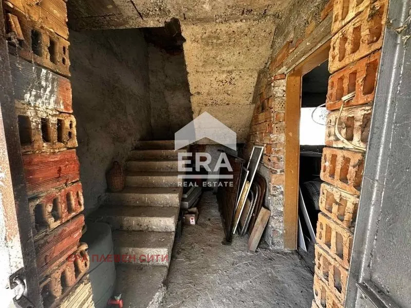 Къща, Плевен, Северозападна България