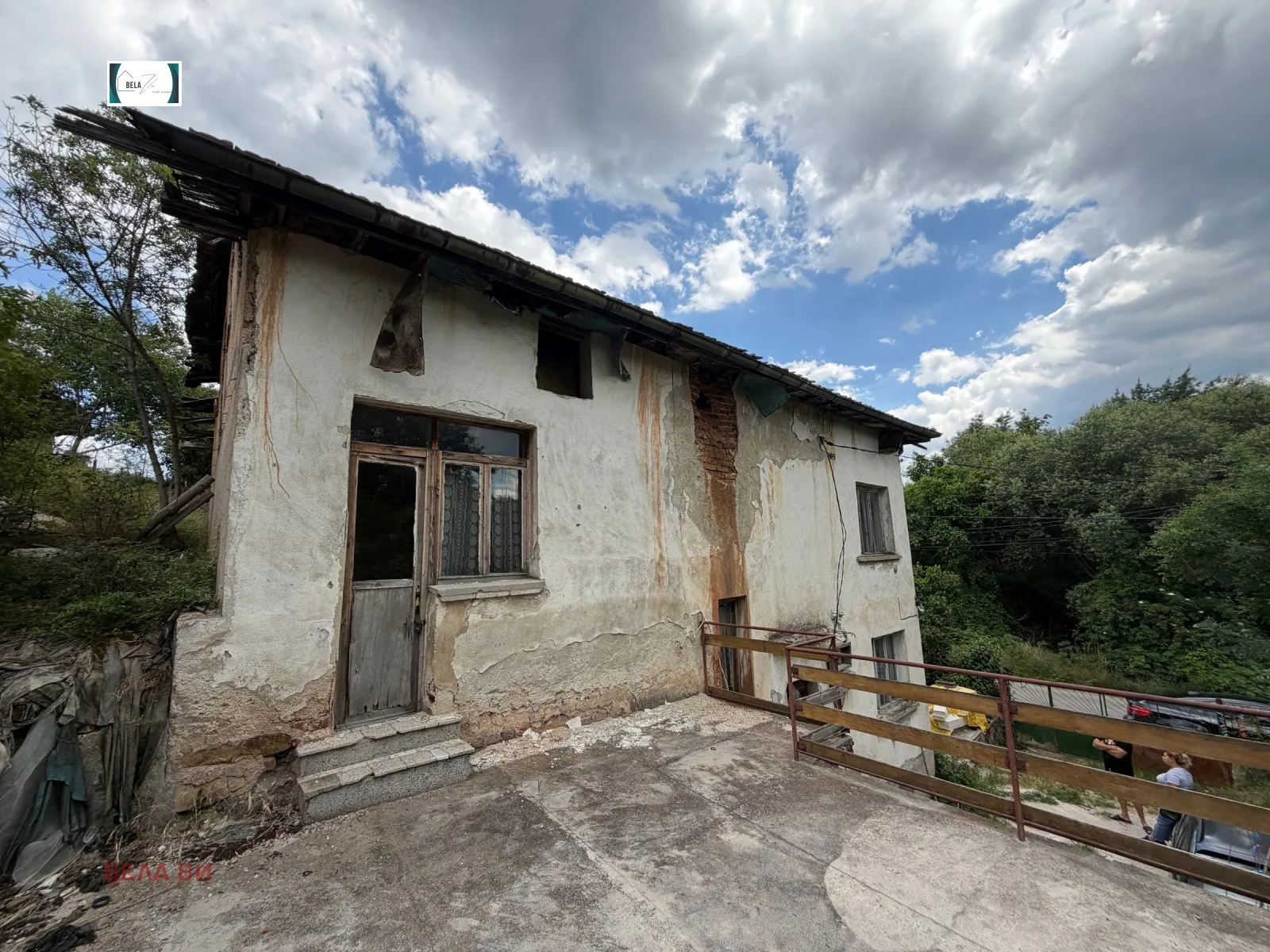 Къща, Сливница, Югозападна България - снимка 2 от 5