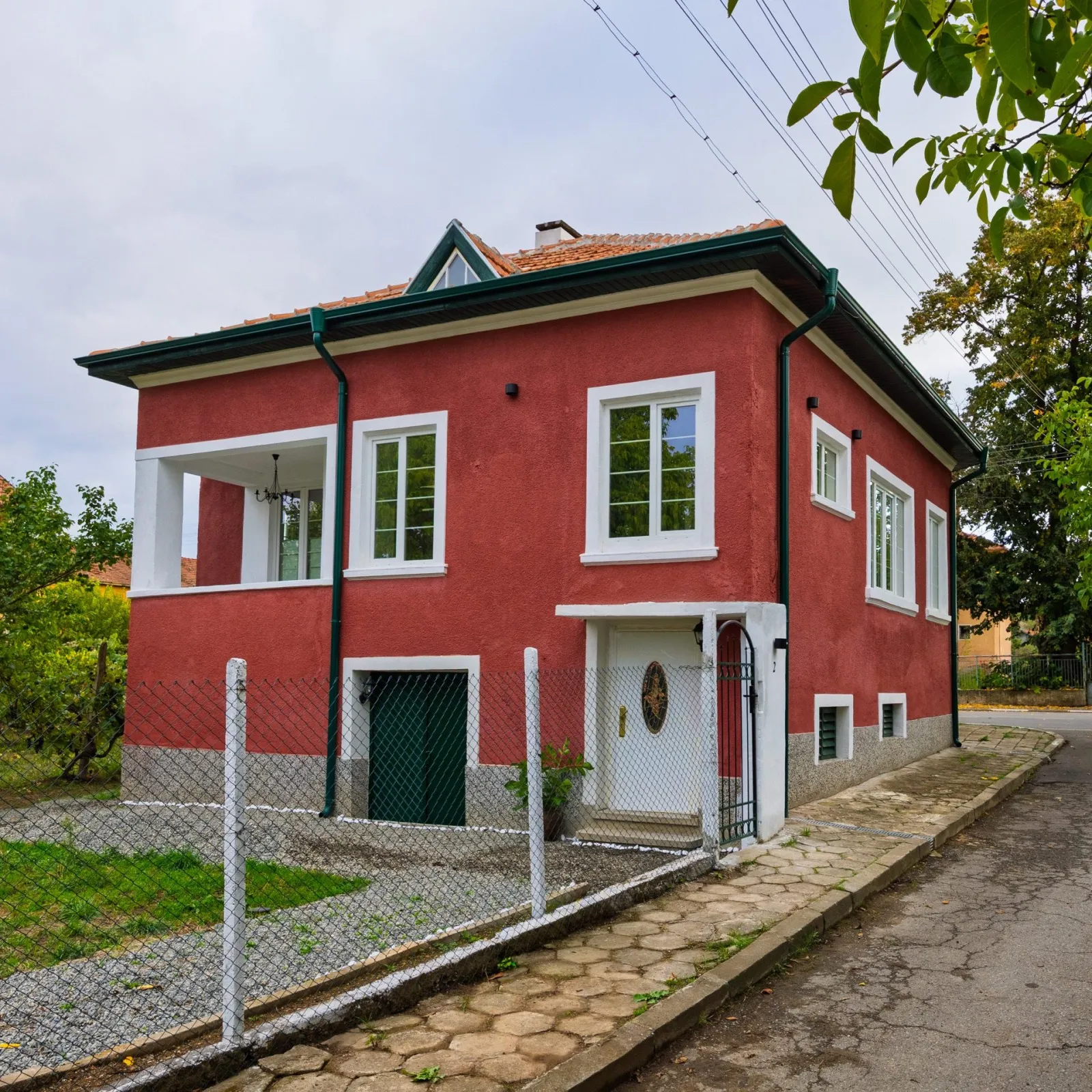 Къща, Кюстендил, Югозападна България - снимка 13 от 18