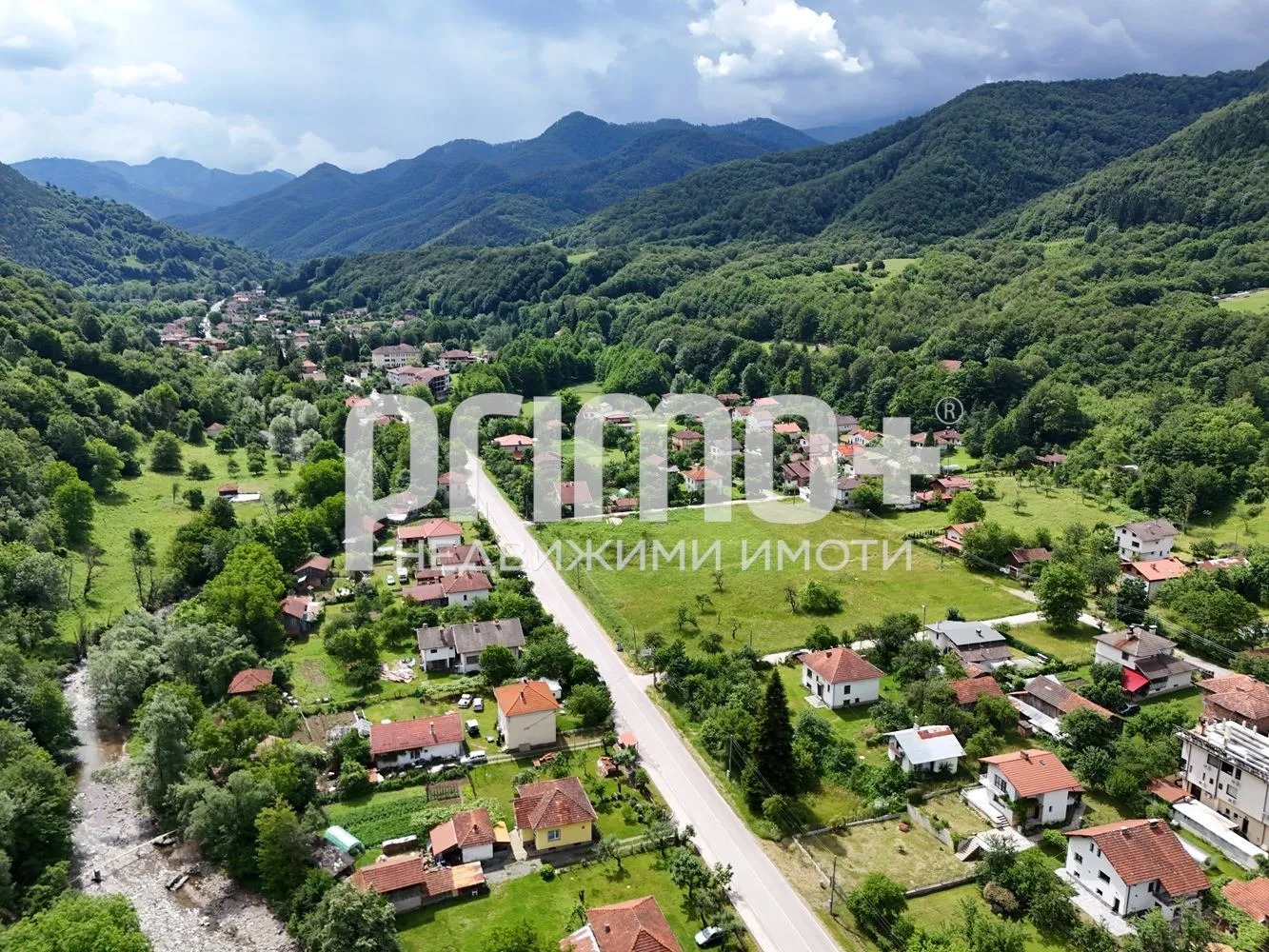 Къща, Ловеч, Северозападна България - снимка 5 от 17