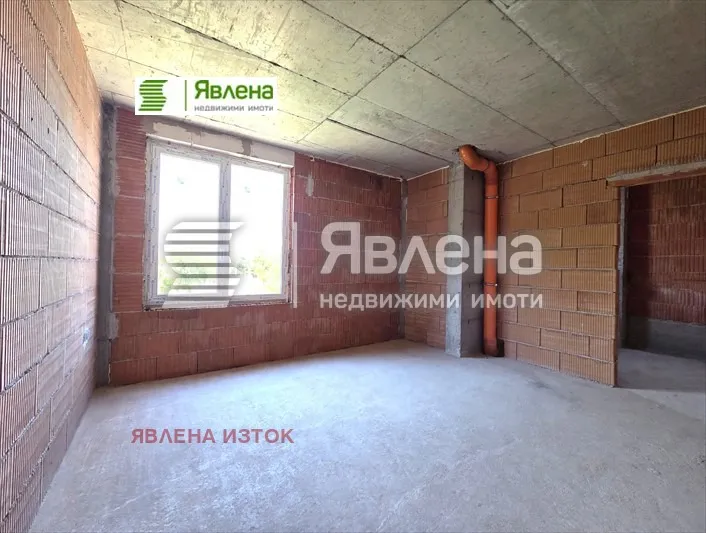 Къща, с. Волуяк, София - снимка 3 от 15