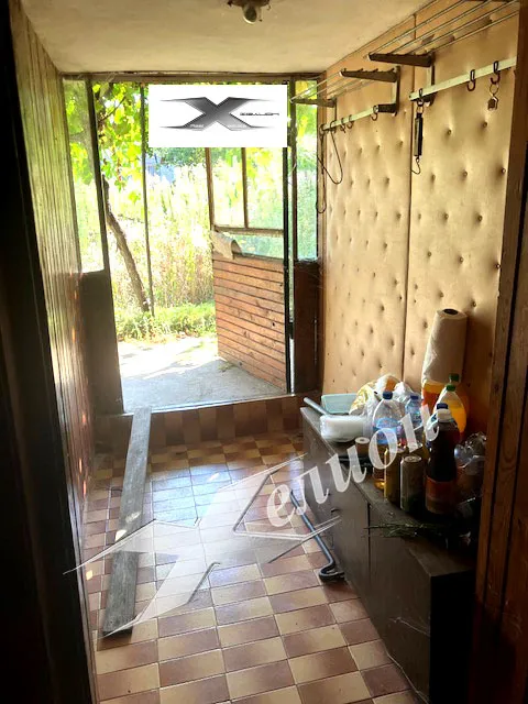 Къща, с. Чепинци, София - снимка 2 от 18