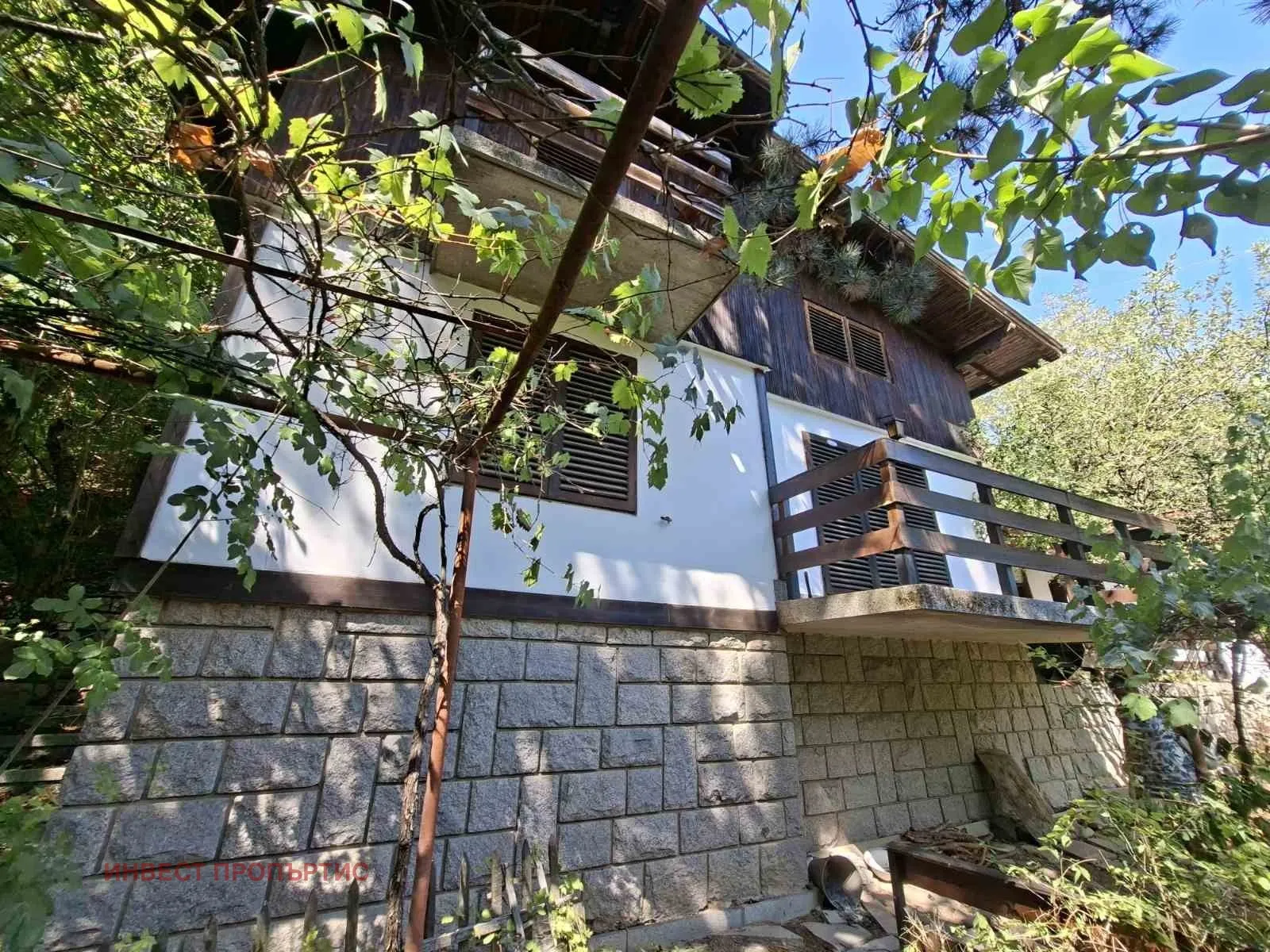 Къща, Своге, Югозападна България - снимка 11 от 17