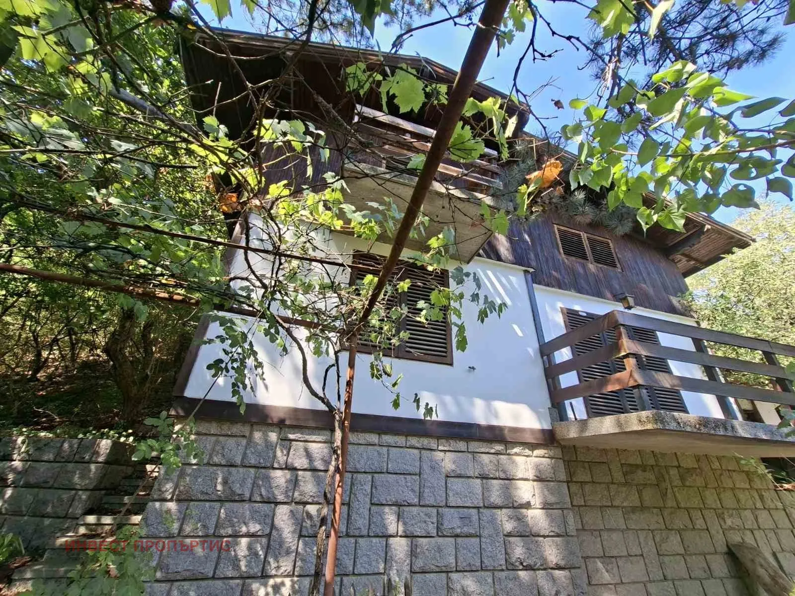 Къща, Своге, Югозападна България - снимка 10 от 17
