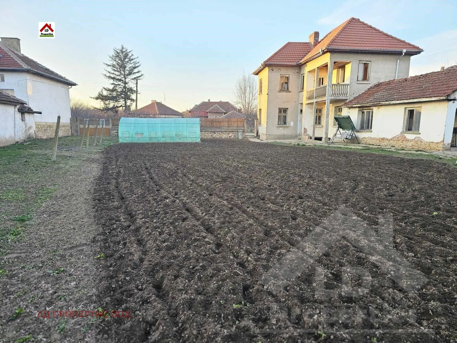 Къща, Монтана, Северозападна България - снимка 7 от 12