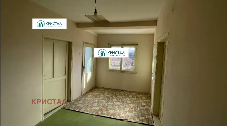 Къща, Покрайнини, Пловдив - снимка 2 от 12