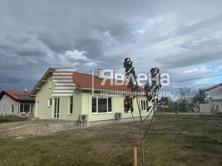 Къща, Покрайнини, Пловдив - снимка 5 от 9