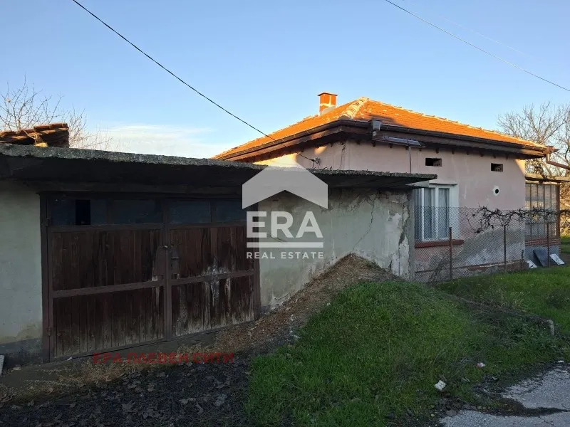 Къща, Плевен, Северозападна България - снимка 7 от 12