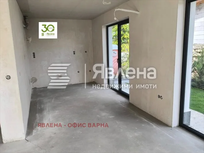 Къща, Покрайнини, Варна - снимка 12 от 15