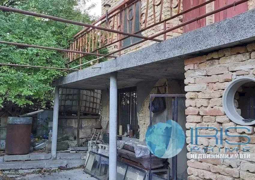 Вила, Шумен, Североизточна България - снимка 4 от 7