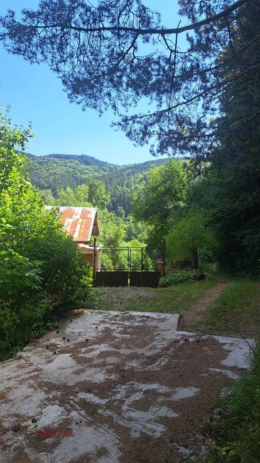 Вила, Перник, Югозападна България - снимка 8 от 16