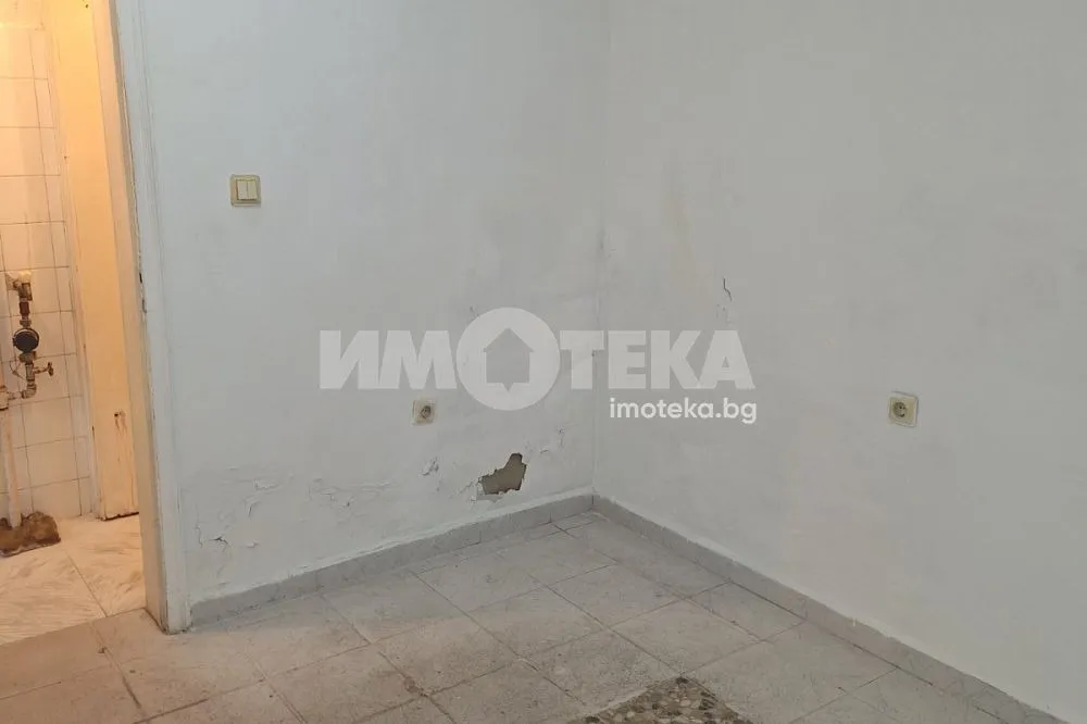 Магазин, Тракия, Варна - снимка 2 от 5