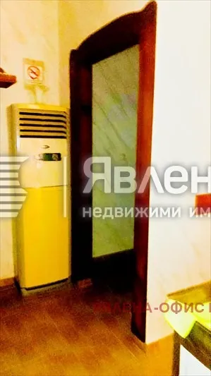 Удобство, Център, Бургас - снимка 7 от 18