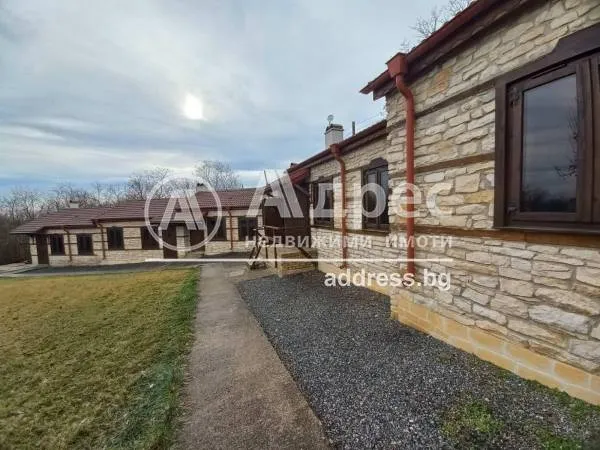 Къща, Хитрино, Североизточна България - снимка 47 от 75