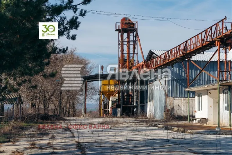 Склад, Покрайнини, Варна