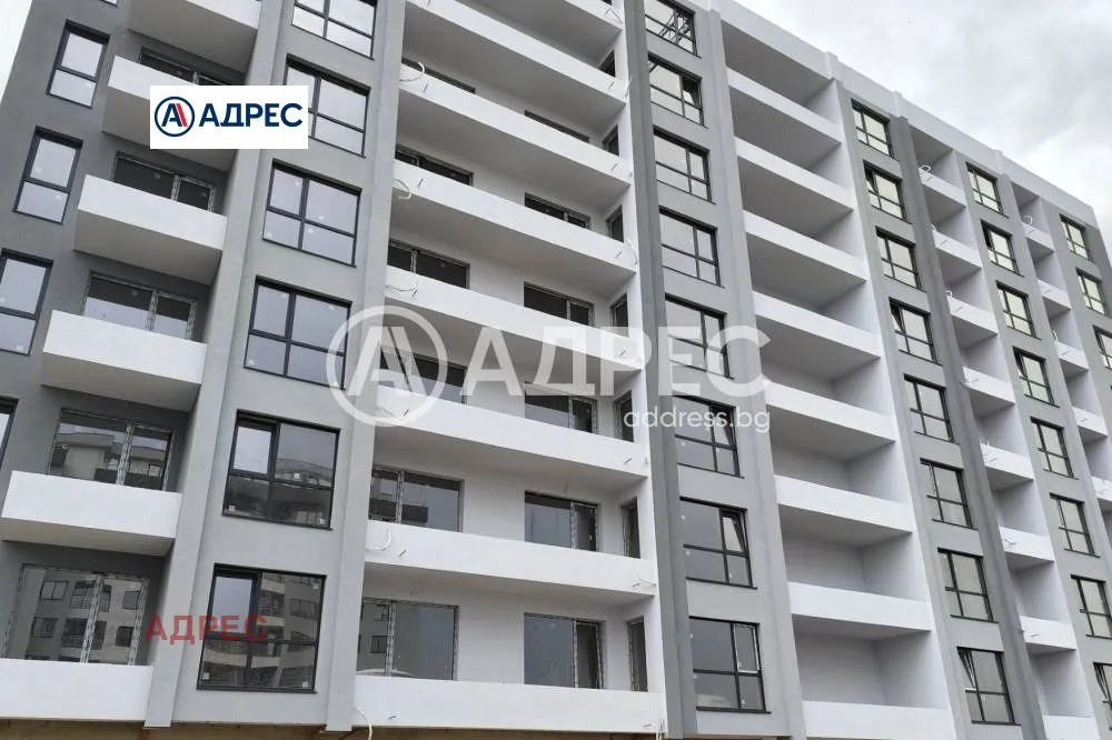 Гараж, Владислав Варненчик, Варна