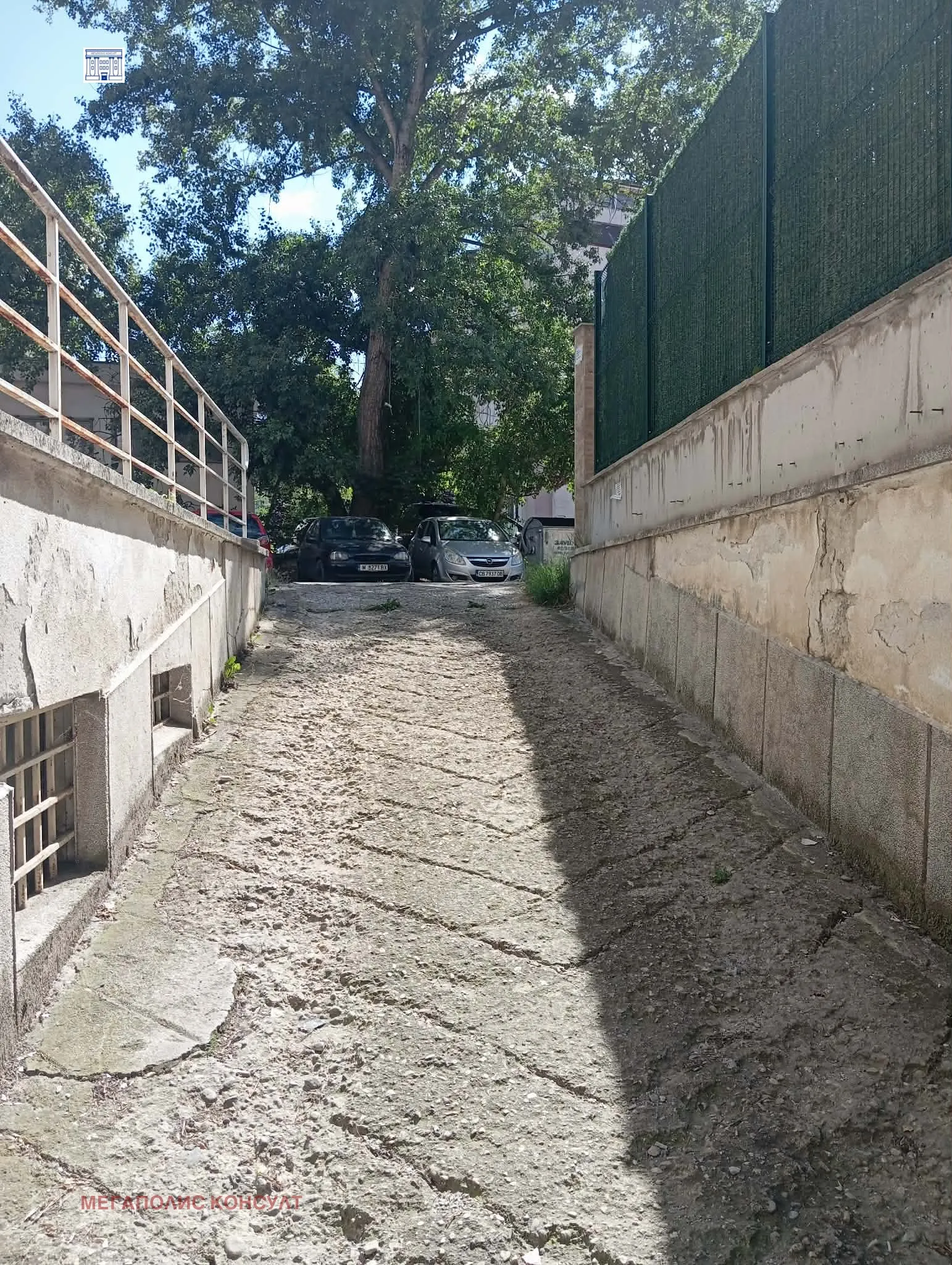 Гараж, Красно село, София - снимка 5 от 13