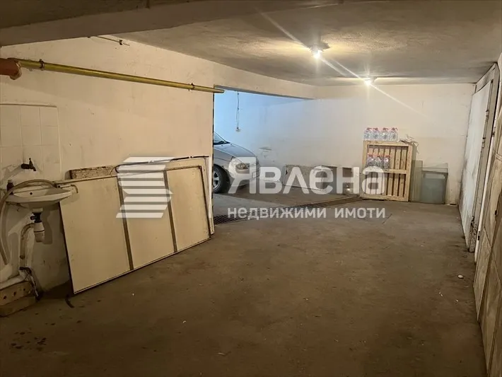 Гараж, Гръцка махала, Варна - снимка 3 от 6