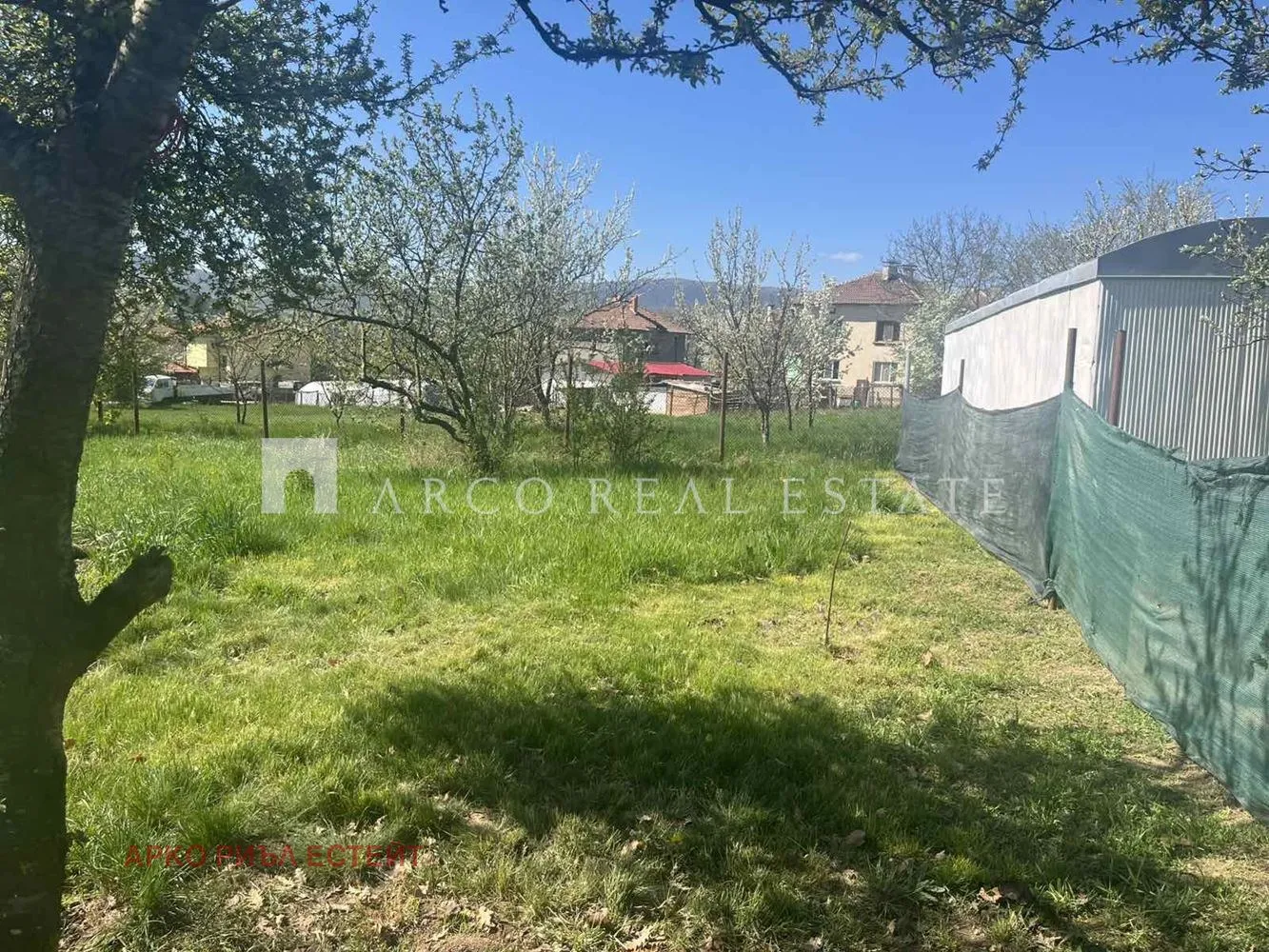 Парцел, Годеч, Югозападна България - снимка 2 от 4