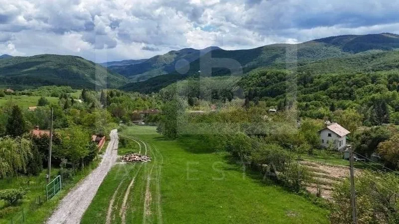 Парцел, Етрополе, Югозападна България - снимка 2 от 8