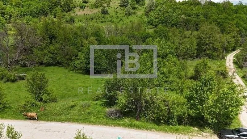 Парцел, Етрополе, Югозападна България - снимка 3 от 7