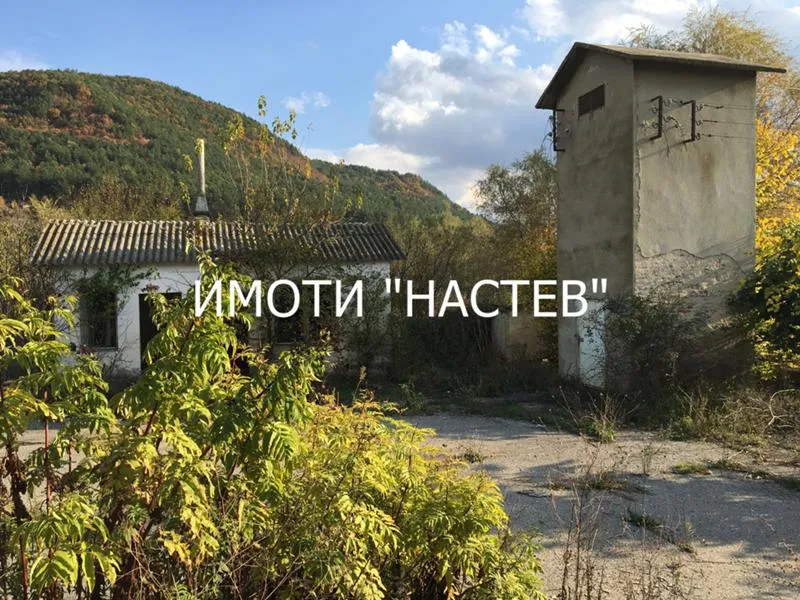 Други, Велики Преслав, Североизточна България - снимка 2 от 5