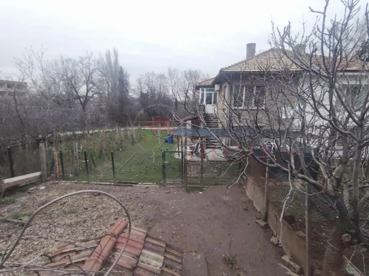 Етаж от къща, Горна Оряховица, Северна България - снимка 16 от 17