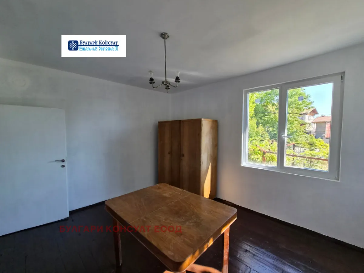 Къща, Кюстендил, Югозападна България - снимка 10 от 18
