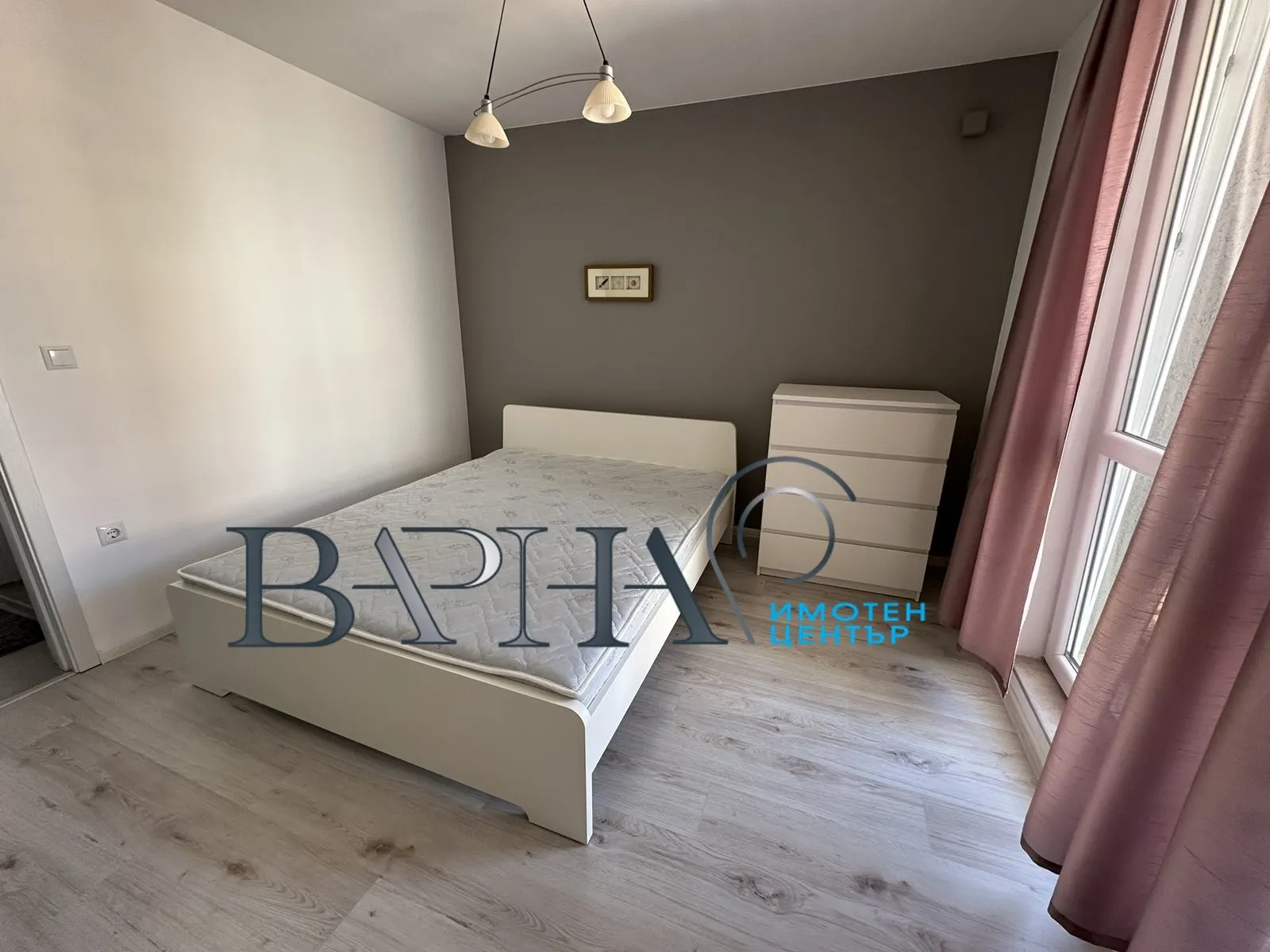 2-стаен, Тракия, Варна