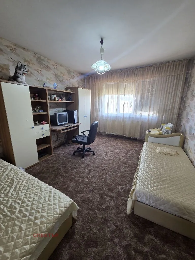 3-стаен, Перник, Югозападна България - снимка 2 от 14