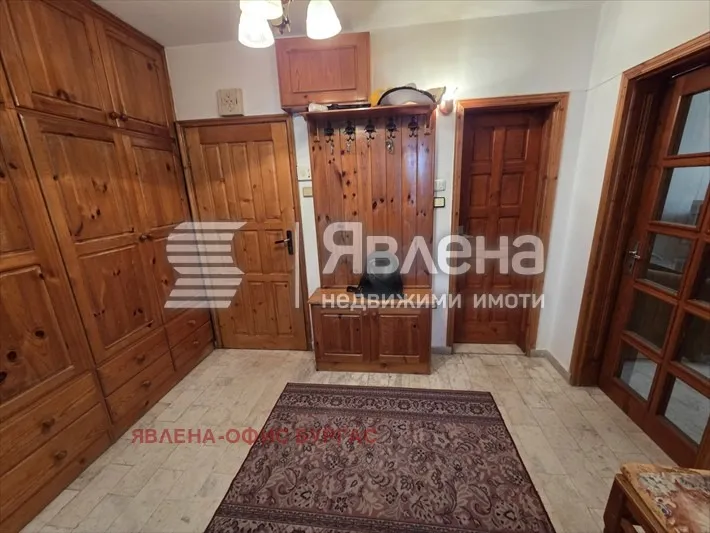 3-стаен, Възраждане, Бургас - снимка 4 от 15