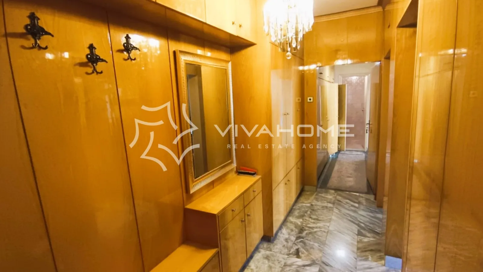 Многостаен, Тракия, Варна - снимка 2 от 12