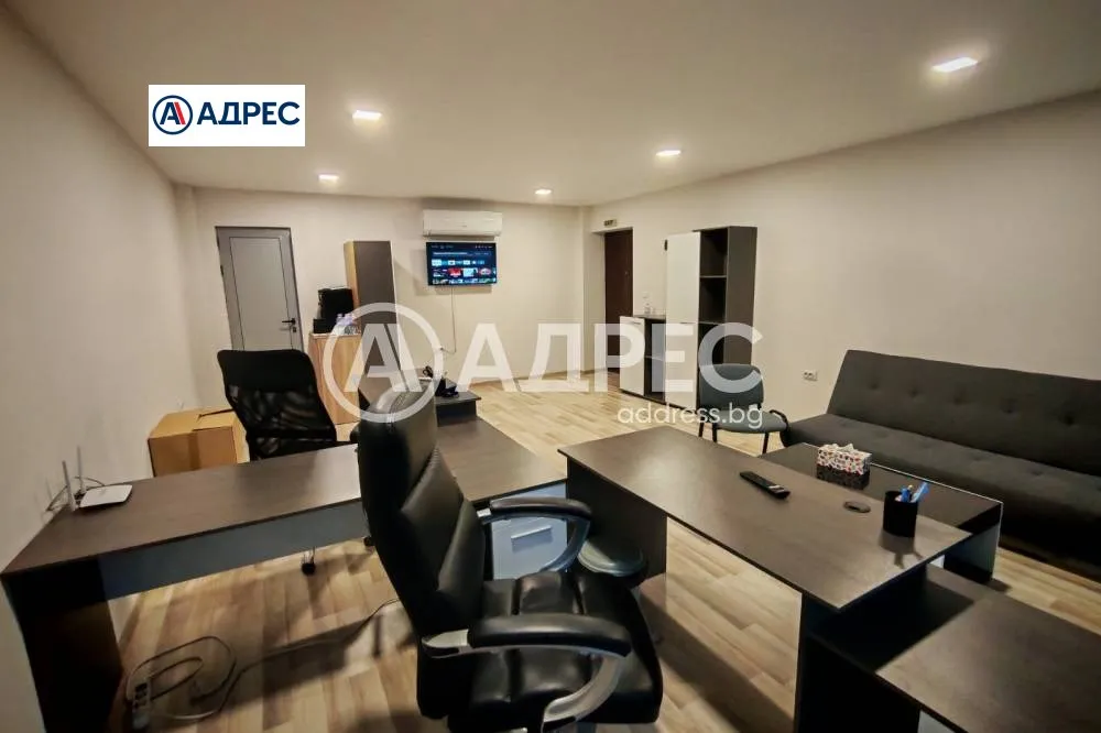 Офис, Разград, Северна България - снимка 2 от 7
