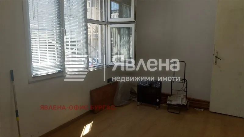 Офис, Център, Бургас - снимка 10 от 11
