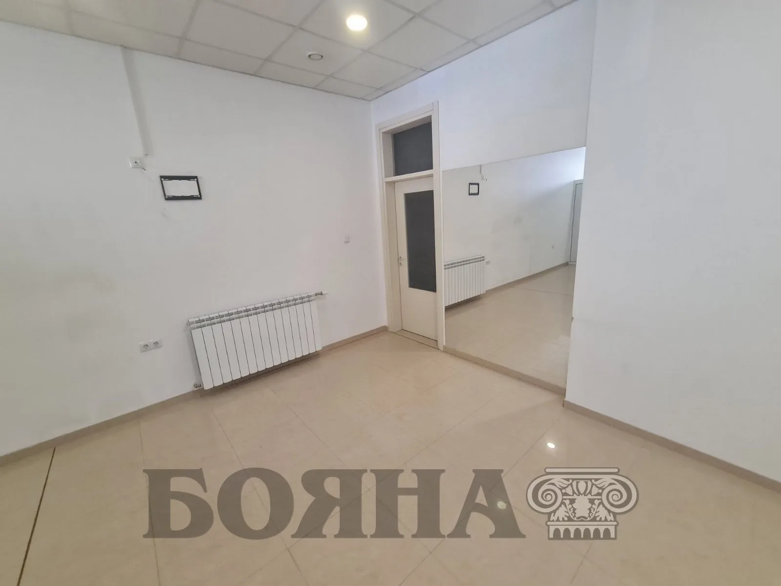 Офис, Център, Русе - снимка 2 от 12