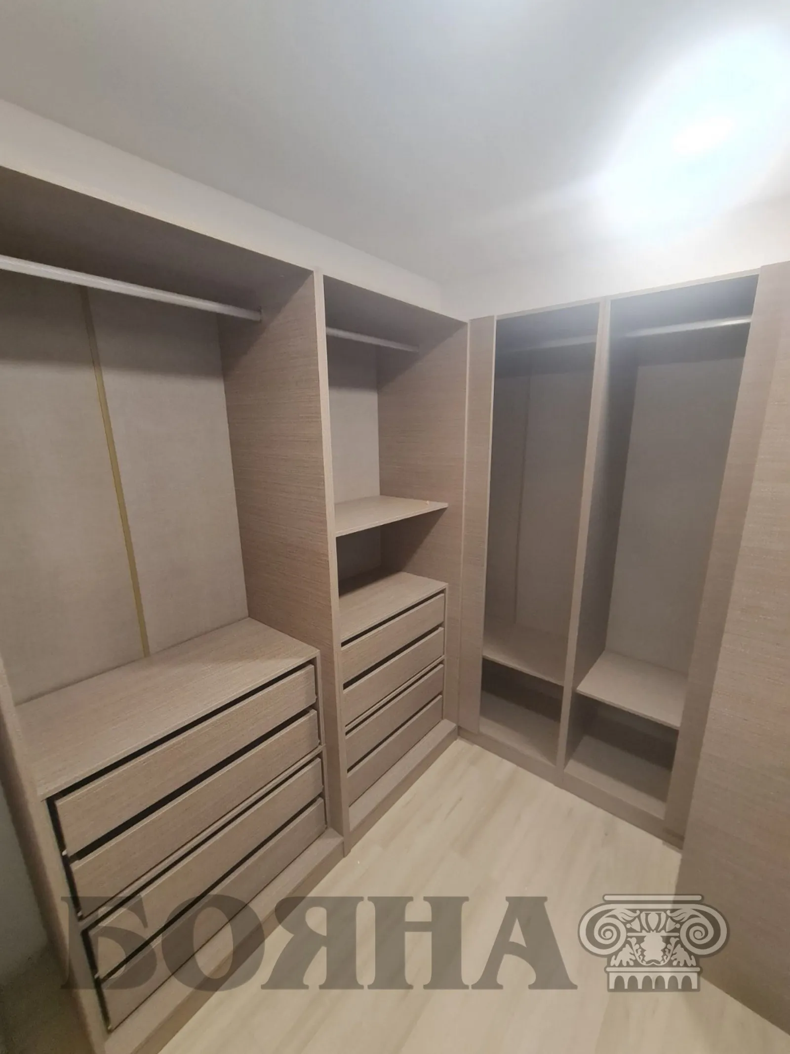 Етаж от къща, Център, Русе - снимка 2 от 18