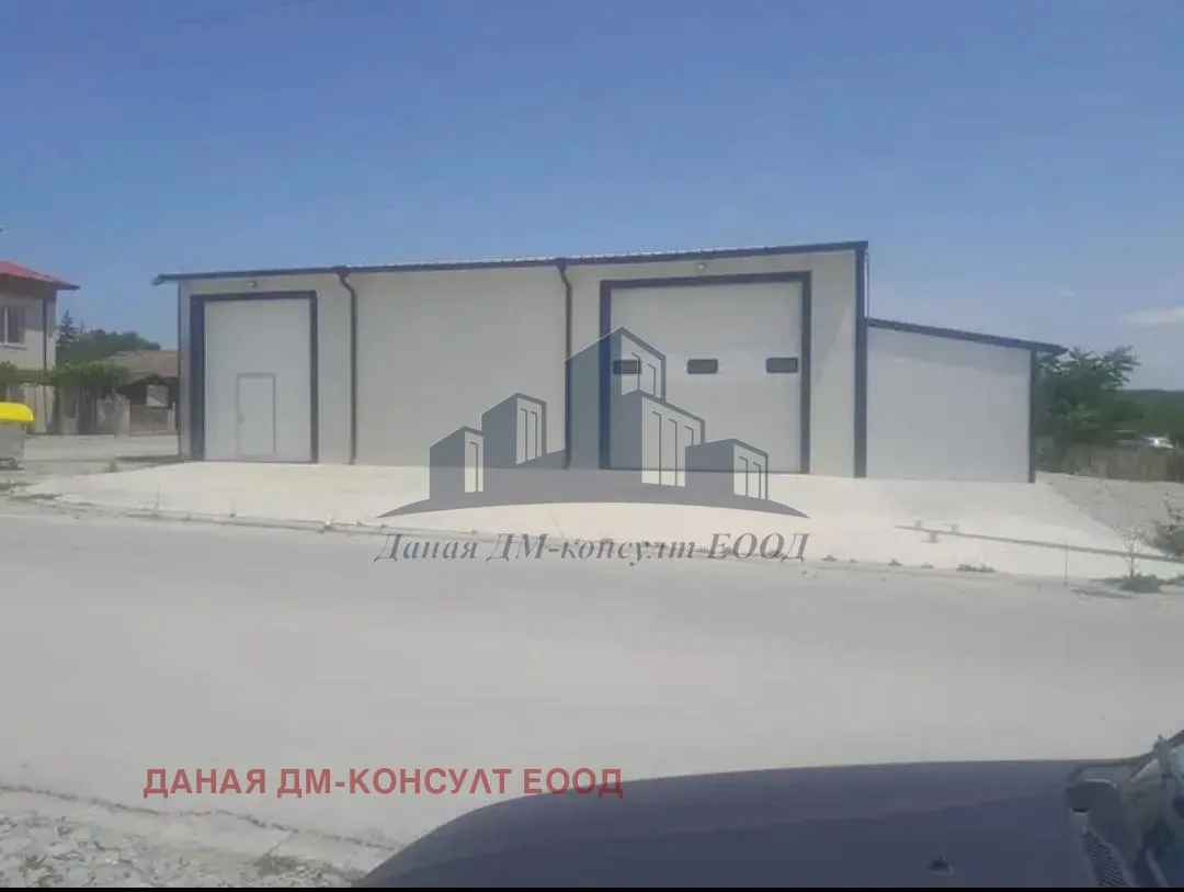 Склад, Шумен, Североизточна България - снимка 2 от 4