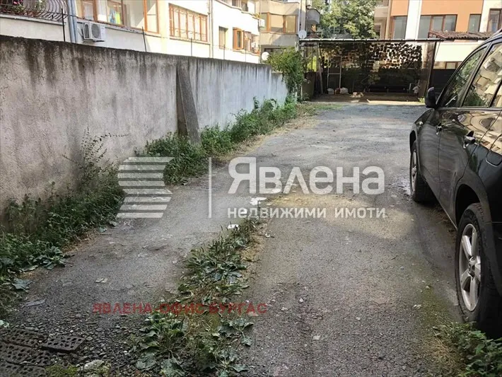 Гараж, Възраждане, Бургас
