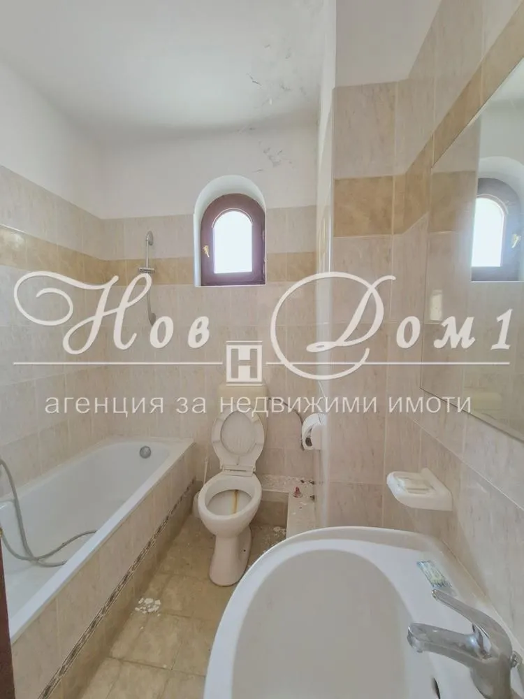 Хотел, Покрайнини, Варна - снимка 8 от 16