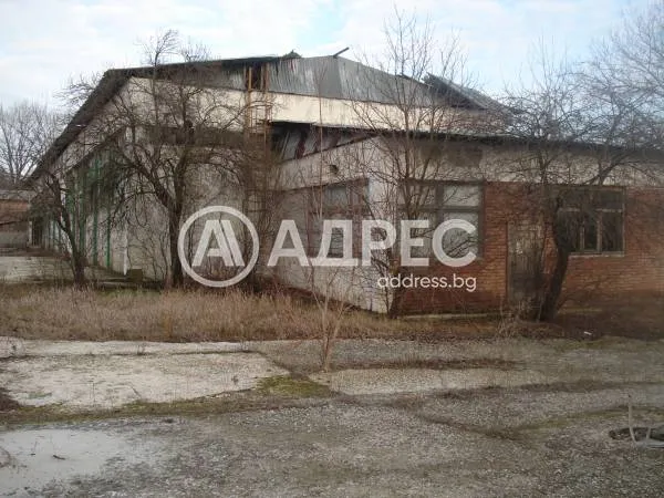 Склад, Нови Пазар, Североизточна България - снимка 4 от 7